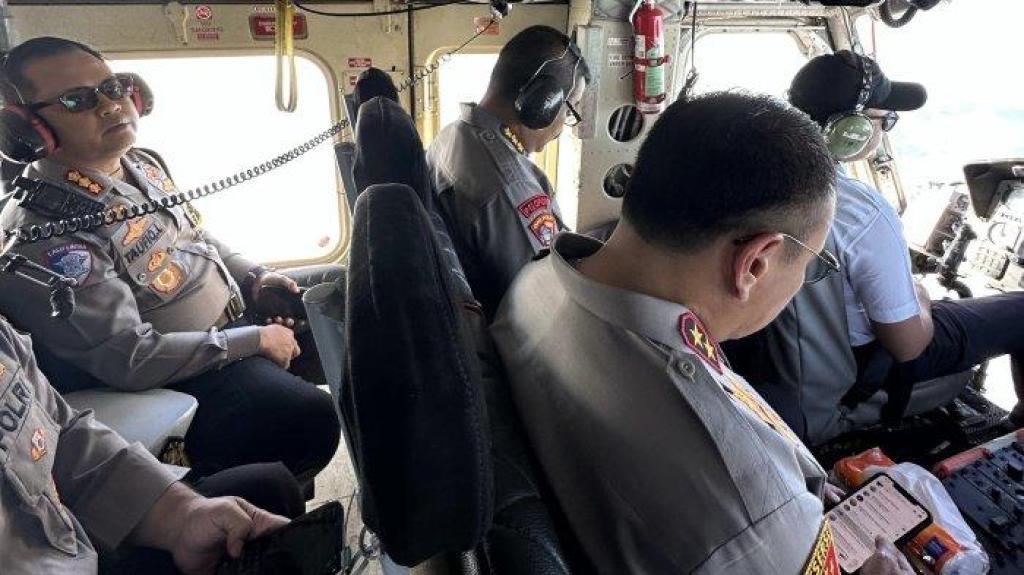 Kapolda Riau Tinjau Jalur Mudik Riau-Sumbar dari Udara, Waspadai Titik Rawan Longsor