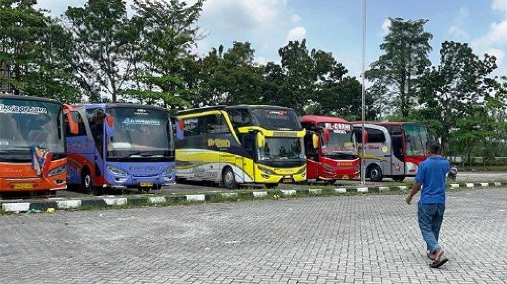 48.191 Pemudik Padati Terminal BRPS Pekanbaru, 38.000 Berangkat ke Sumatera-Jawa