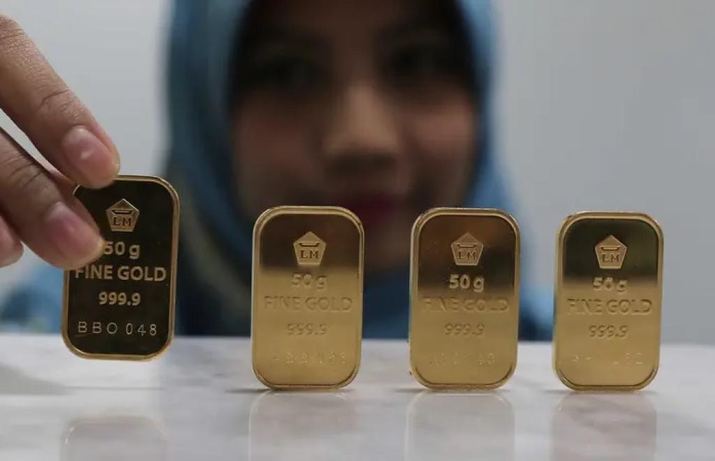 Harga Emas Antam Melonjak Rp15.000 Hari ini, Hampir Rp2 Juta