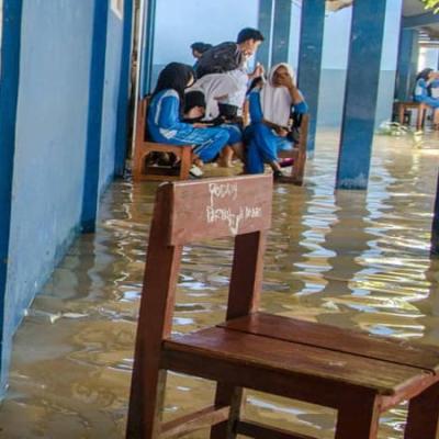 Banjir Rendam Enam Sekolah di Riau, Pembelajaran Beralih ke Daring
