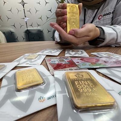Harga Emas Antam Turun Tipis, Ini Daftar Lengkap Harga Terbaru 15 Maret 2025
