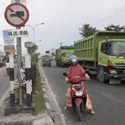 Dishub Pekanbaru Ingatkan Truk Tonase Besar Jangan Melintas di Dalam Kota Di Luar Waktu Yang Ditentukan