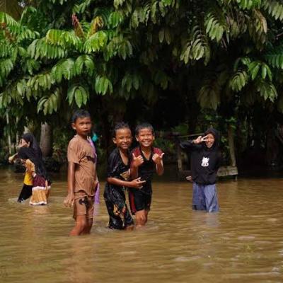 Tiga Kabupaten di Riau Kebanjiran, Sejumlah Warga Terpaksa Mengungsi