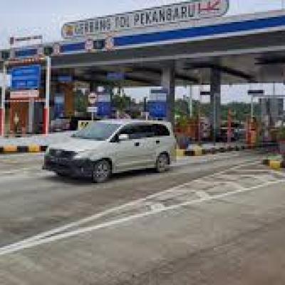 Pemerintah Rencanakan Diskon 10% Tiket Pesawat dan Tol untuk Mudik Lebaran 2025