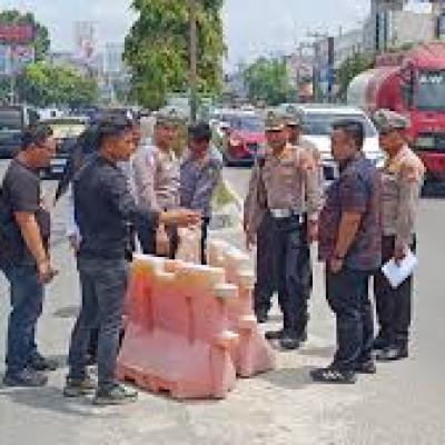 Uji Coba Penutupan Dua U-Turn di Jalan Nangka Pekanbaru, Satu Titik Dipastikan Ditutup Permanen