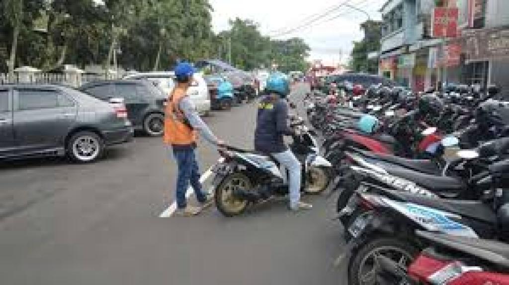 Amsakar Dorong Penataan Ulang Sistem Parkir di Batam