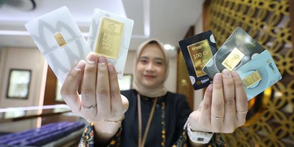 Harga Emas Antam Hari ini Naik Rp9.000 per Gram, Berikut Rinciannya