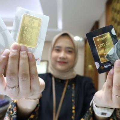 Harga Emas Antam Hari ini Naik Rp9.000 per Gram, Berikut Rinciannya