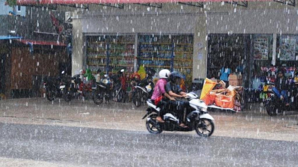 BMKG Prediksi Berawan Tebal, Waspadai Hujan dan Gelombang Tinggi di Kepri Hari ini