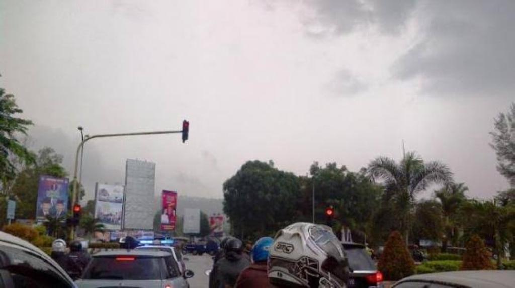 BMKG Peringatkan Potensi Hujan Lebat Disertai Petir di Kepri Hari ini