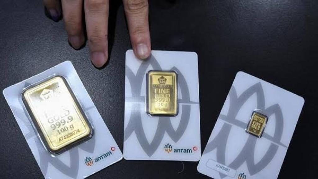Harga Emas Antam Turun Jelang Natal, Kini Dibanderol Rp1,520 Juta per Gram