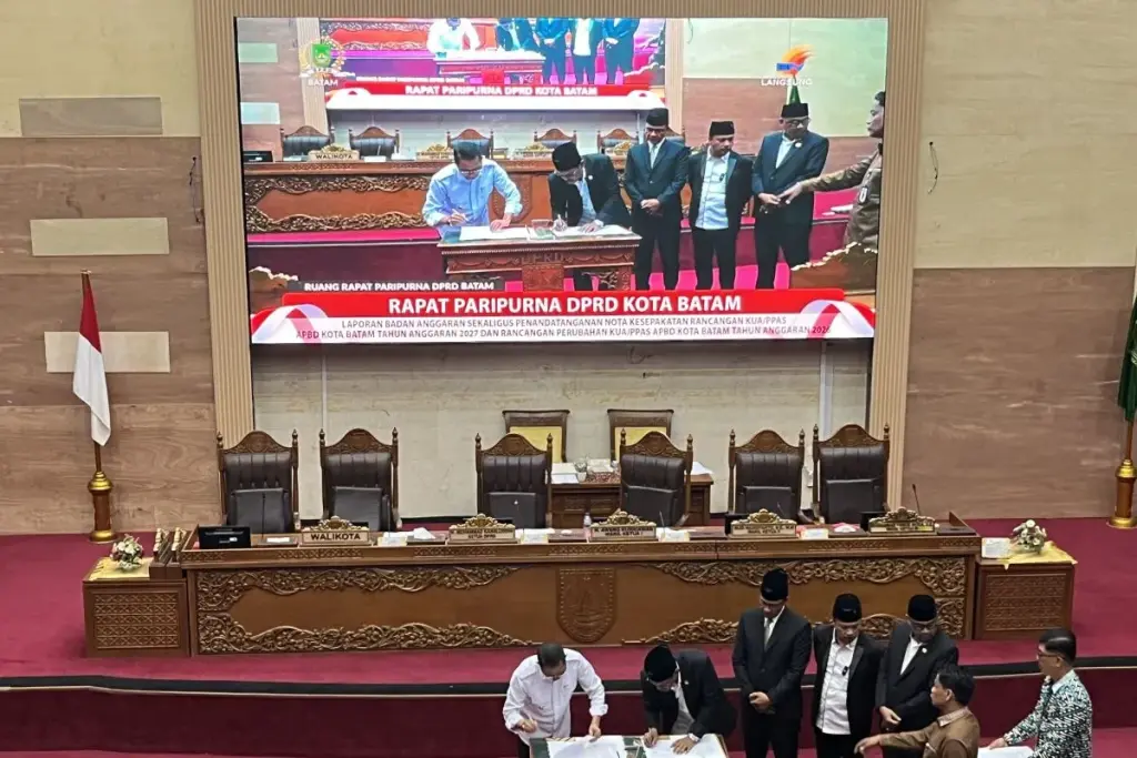DPRD dan Pemko Batam Sepakati KUA-PPAS 2027, APBD Diproyeksikan Rp4,859 Triliun