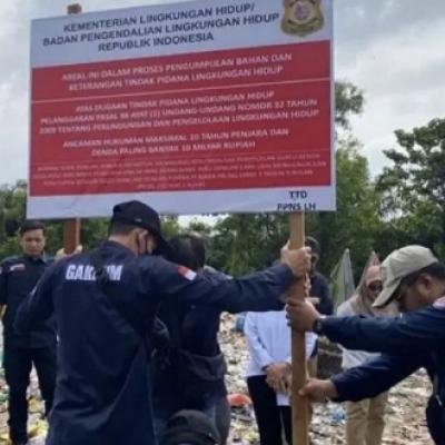 Sidak ke Kampar, Menteri LH Segel TPS Ilegal