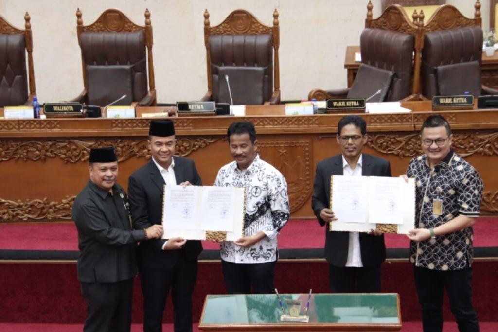 DPRD Kota Batam Setujui APBD Tahun 2025 Rp 4,079 Triliun