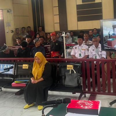 Kades Seberida Nonaktif Ria Saprina Jelaskan Penerbitan Sporadik Sesuai Prosedur