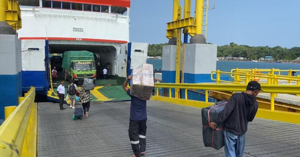 Arus Mudik di Pelabuhan Telaga Punggur Naik 12 Persen