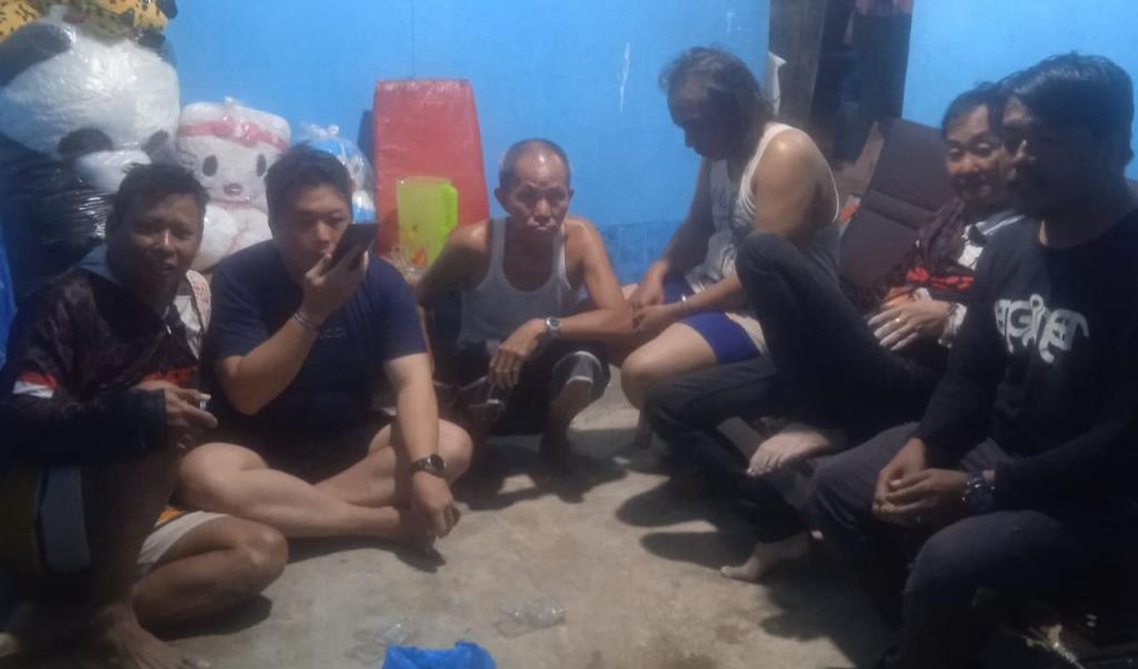 Kapal Pemancing Tenggelam Dihantam Ombak di Perairan Bintan