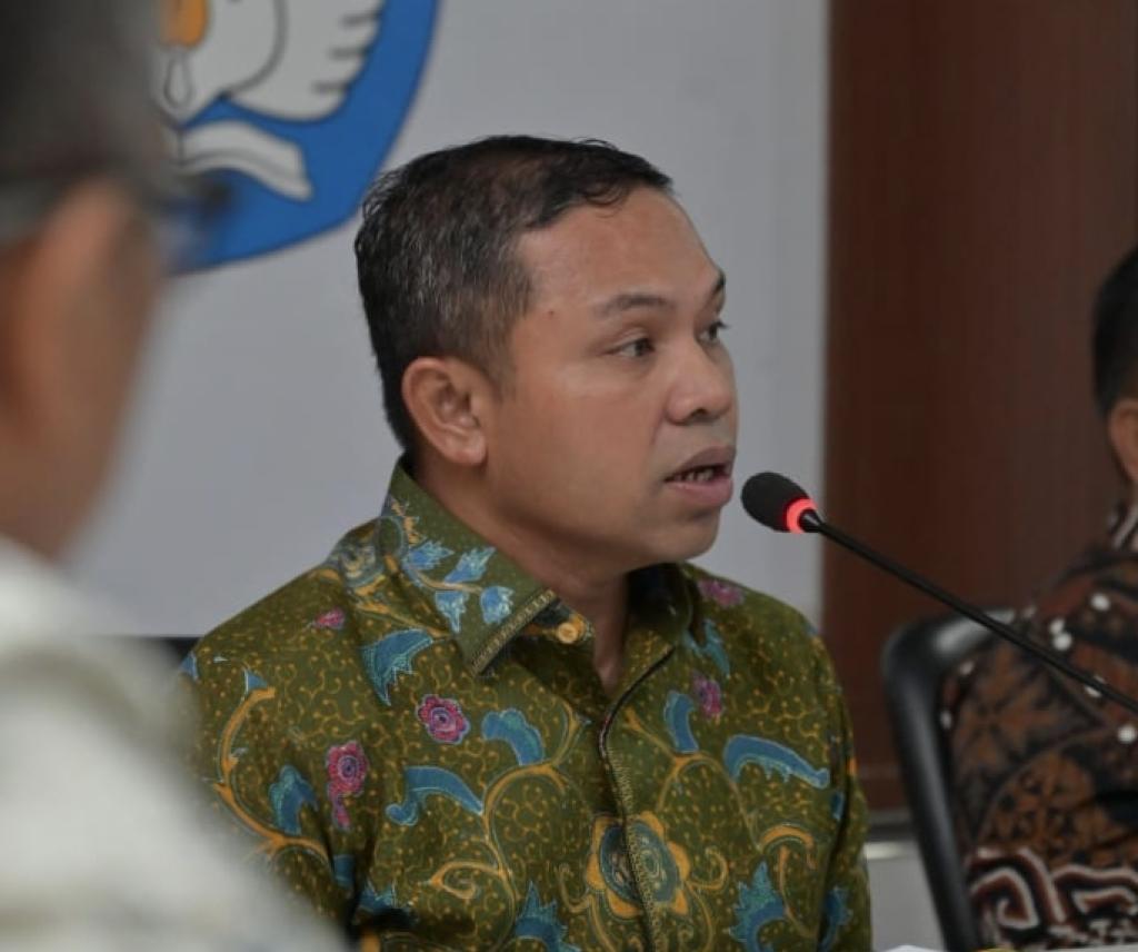 Gubernur Riau Dukung Keputusan Pemerintah Hapuskan Syarat Batas Usia Melamar Kerja