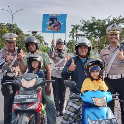 Ditlantas Polda Riau Gencarkan Kampanye Keselamatan di Kawasan Tugu Perjuangan Pekanbaru