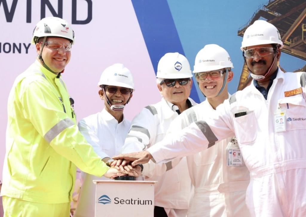 Wali Kota Batam Hadiri Syukuran Pelepasan Jacket Proyek Empire Wind yang akan dikirim ke AS