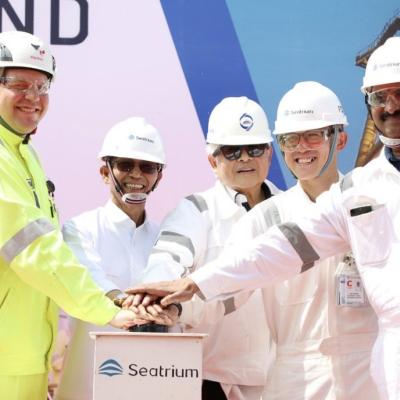 Wali Kota Batam Hadiri Syukuran Pelepasan Jacket Proyek Empire Wind yang akan dikirim ke AS