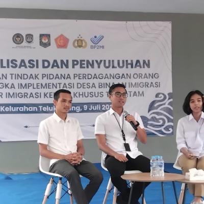 Sehari Imigrasi Batam bersama KSP Keliling, Mulai dari Tanam Jagung Hingga Pemaparan TPPO