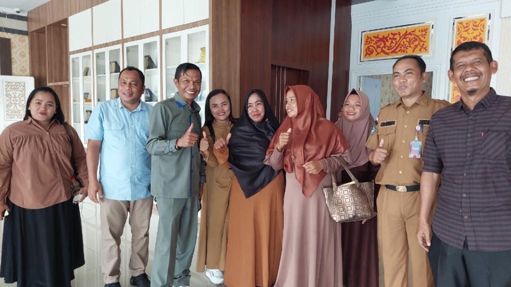 Ironis, Guru SDN 020 Bukit Sako Pelalawan Hanya Digaji Rp 200 Ribu per Bulan