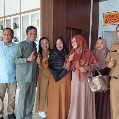 Ironis, Guru SDN 020 Bukit Sako Pelalawan Hanya Digaji Rp 200 Ribu per Bulan