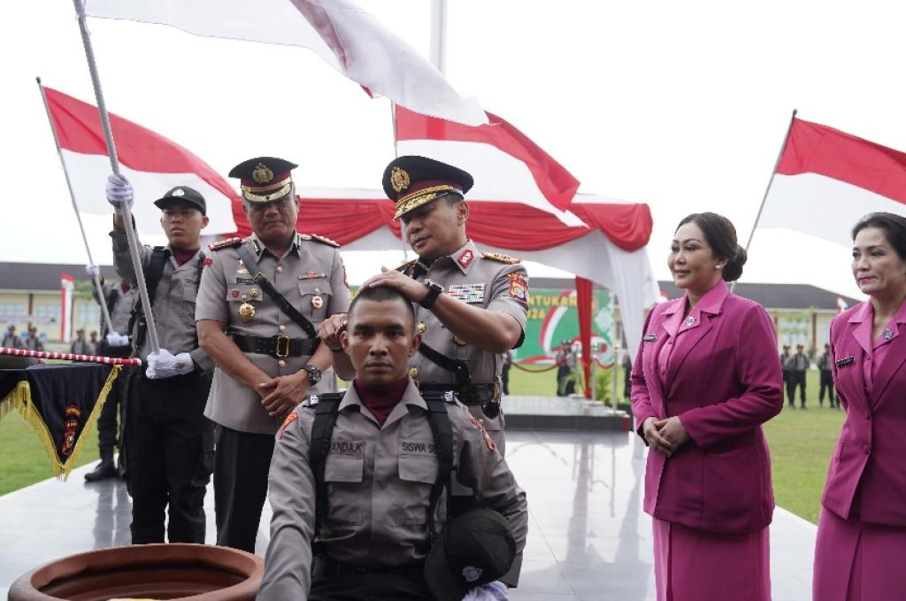 Kapolda Riau Buka Pendidikan Siswa Bintara Polri TA 2025-2026 di SPN Polda Riau
