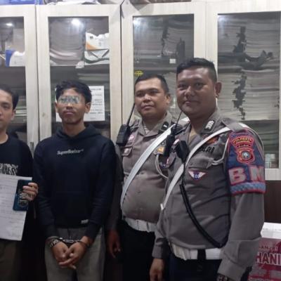 Pengendara Motor di Pekanbaru Tertangkap Bawa Ekstasi di Traffic Light Tugu Zapin