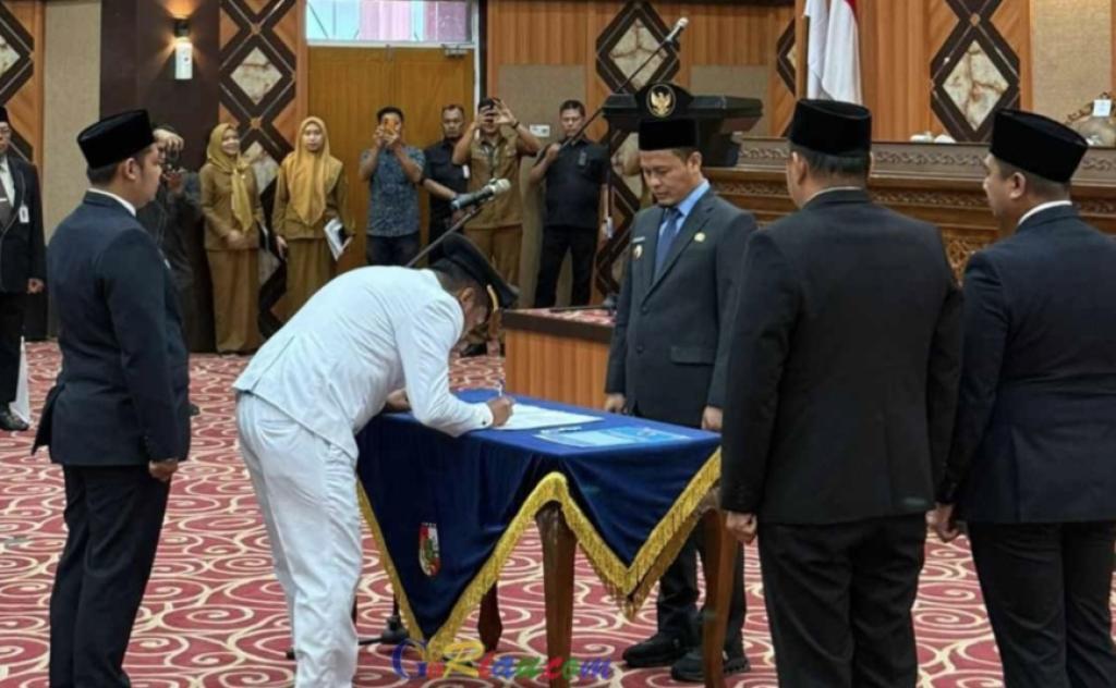 Wali Kota Pekanbaru Resmi Lantik 36 Pejabat, Ingatkan Untuk Jaga Integritas