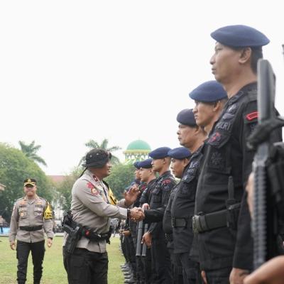 Wakapolda Riau Pimpin Apel Pengamanan Festival Pacu Jalur, Tekankan Pelayanan Humanis