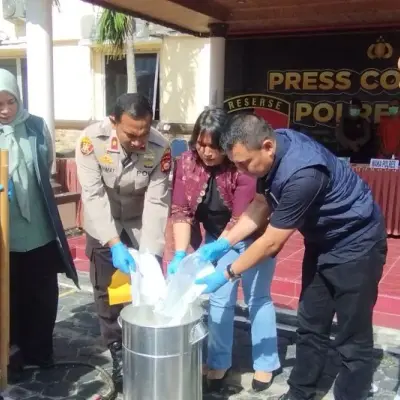 Polres Dumai Musnahkan Hampir Tiga Kilogram Sabu Hasil Tangkapan