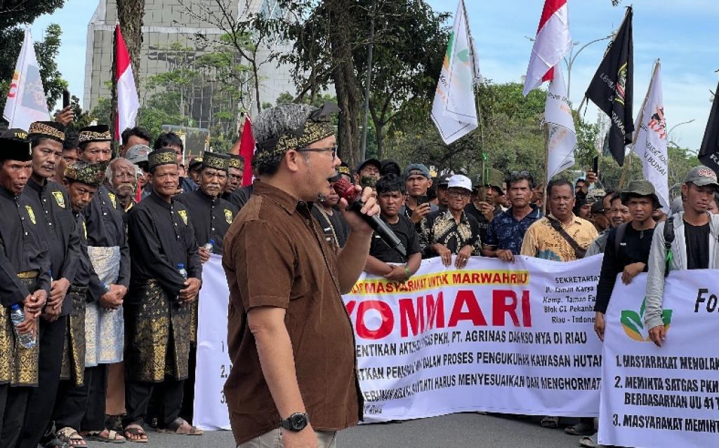 Ribuan Warga Gelar Aksi di Depan Kantor Kejati, Sampaikan Lima Tuntutan
