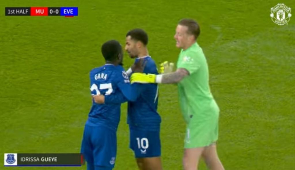 Lawan 10 Pemain Everton, Manchester United Kalah 0-1