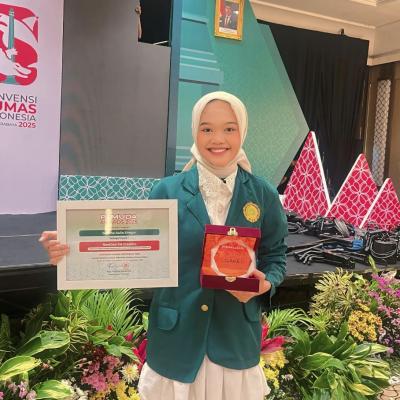 Sabitah Aulia Siregar dari UMRi  Raih Juara I PEMUDA AWARDS 2025 Kategori NextGen PR Creative