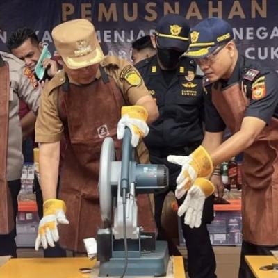 Bea Cukai Tembilahan Musnahkan Barang Ilegal Senilai Rp 3,2 Miliar