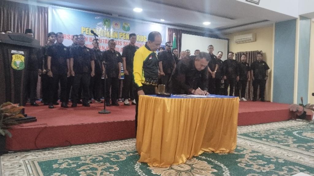 Resmi Dilantik, Pengurus PBSI Kepulauan Meranti Siap Angkat Prestasi Cabor Bulutangkis