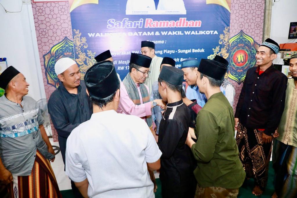 Safari Ramadan di Sungai Beduk, Amsakar Ingatkan Keutamaan 10 Malam Terakhir Ramadhan
