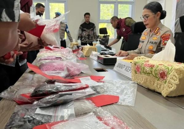 Polda Kepri Ungkap 41 Kasus Narkotika, 58 Tersangka Diamankan