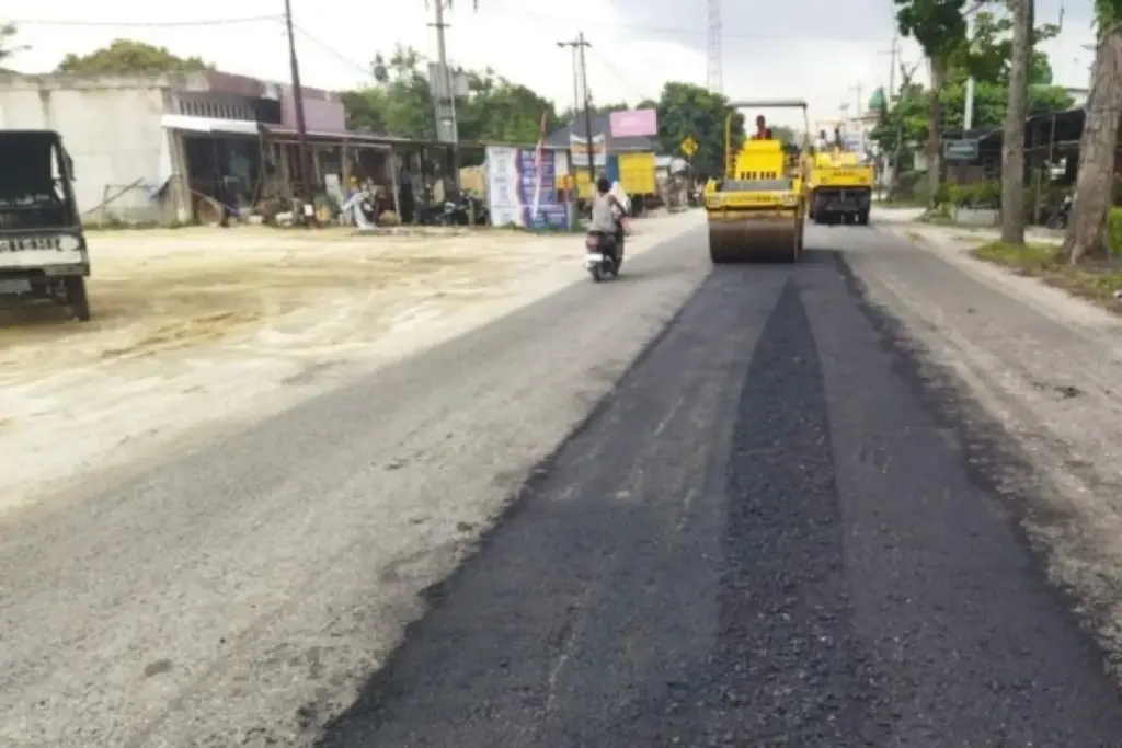 Jelang Pacu Jalur dan MTQ, Jalan Pekanbaru–Kuansing Diperbaiki Dengan Anggaran Rp90 Miliar