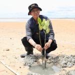 Wali Kota Batam Tanam 2.000 Bibit Mangrove Bersama Mahasiswa Unrika