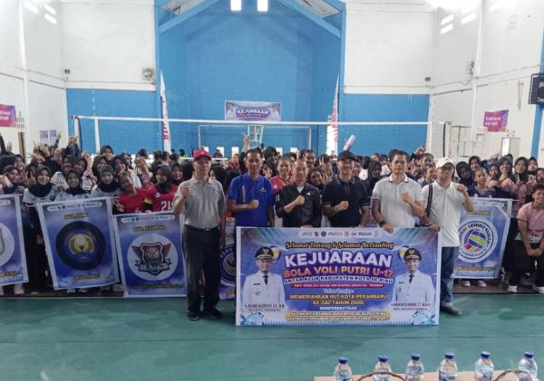 Kejuaraan Voli Putri U-17 Piala Wali Kota Pekanbaru Resmi Dibuka, Diikuti 12 Klub Se-Riau