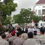 Ratusan Relawan MBG Gelar Aksi di DPRD Batam, Suarakan Dukungan Program Makan Bergizi Gratis
