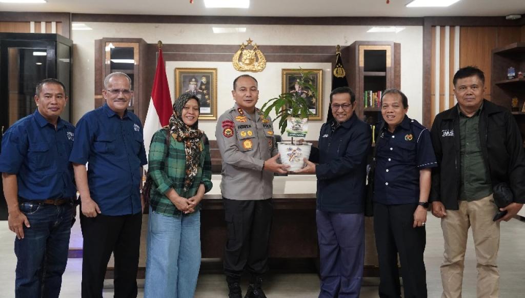 Dapat Anugrah JMSI Award, Kapolda Riau: Saya Terima dengan Senang Hati