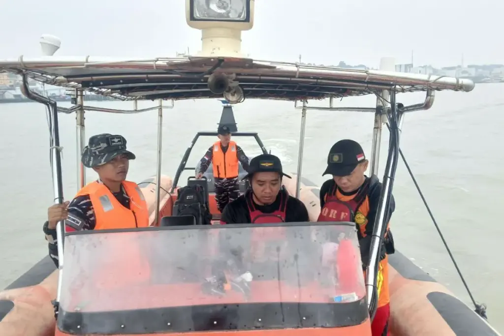 Nelayan 62 Tahun Hilang saat Menjaring Ikan di Perairan Karimun
