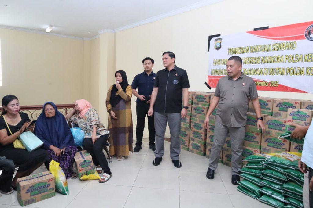 Polda Kepri Salurkan 116 Paket Sembako untuk Keluarga Tahanan