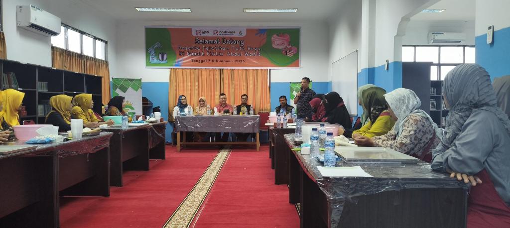 Terus Komitmen Bantu Tingkatkan Kualitas UMKM Tempatan, CSR PT IKPP Perawang Gelar Pelatihan Tata Boga