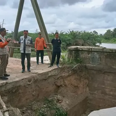 DPRD Kuansing Desak Pemkab Segera Realisasikan Janji Perbaikan Jembatan Sungai Bawang