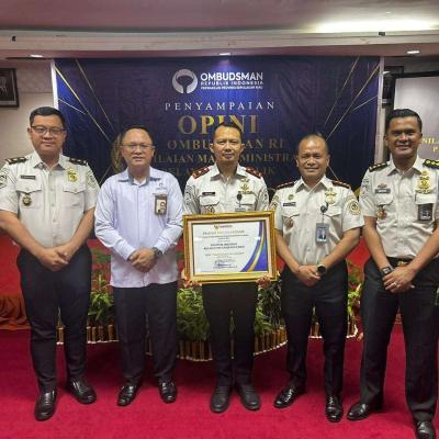 Imigrasi Tanjung Uban Raih Penghargaan dari Ombudsman RI